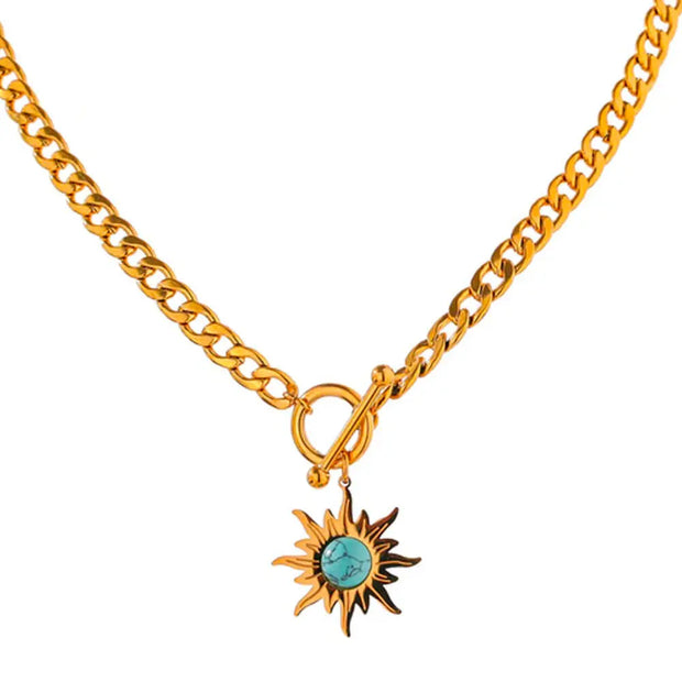 Pendentif soleil en turquoise monté sur chaîne dorée - Mes Bijoux En Pierres Naturelles