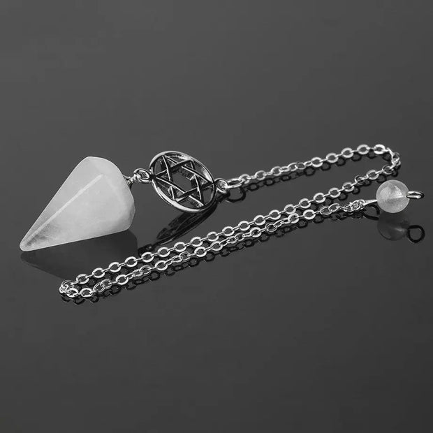 Pendule ésotérique en cristal de roche avec pentacle - Mes Bijoux En Pierres Naturelles
