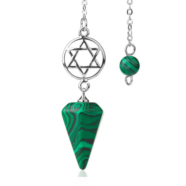 Pendule ésotérique en malachite avec symbole pentacle - Mes Bijoux En Pierres Naturelles